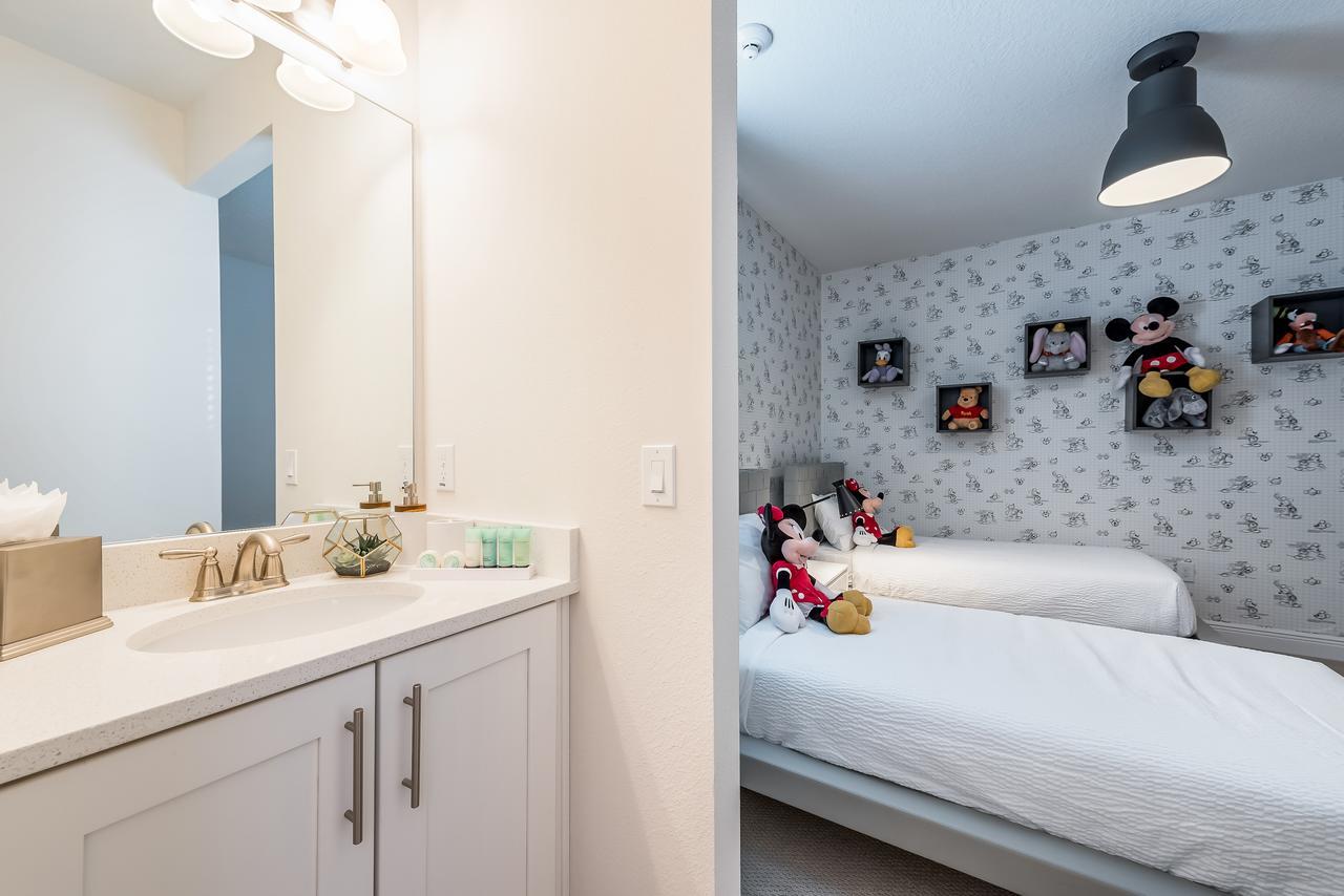 Exquisite Home With Media Room & Games Near Disney By Rentyl - 7600M Orlando Exterior photo